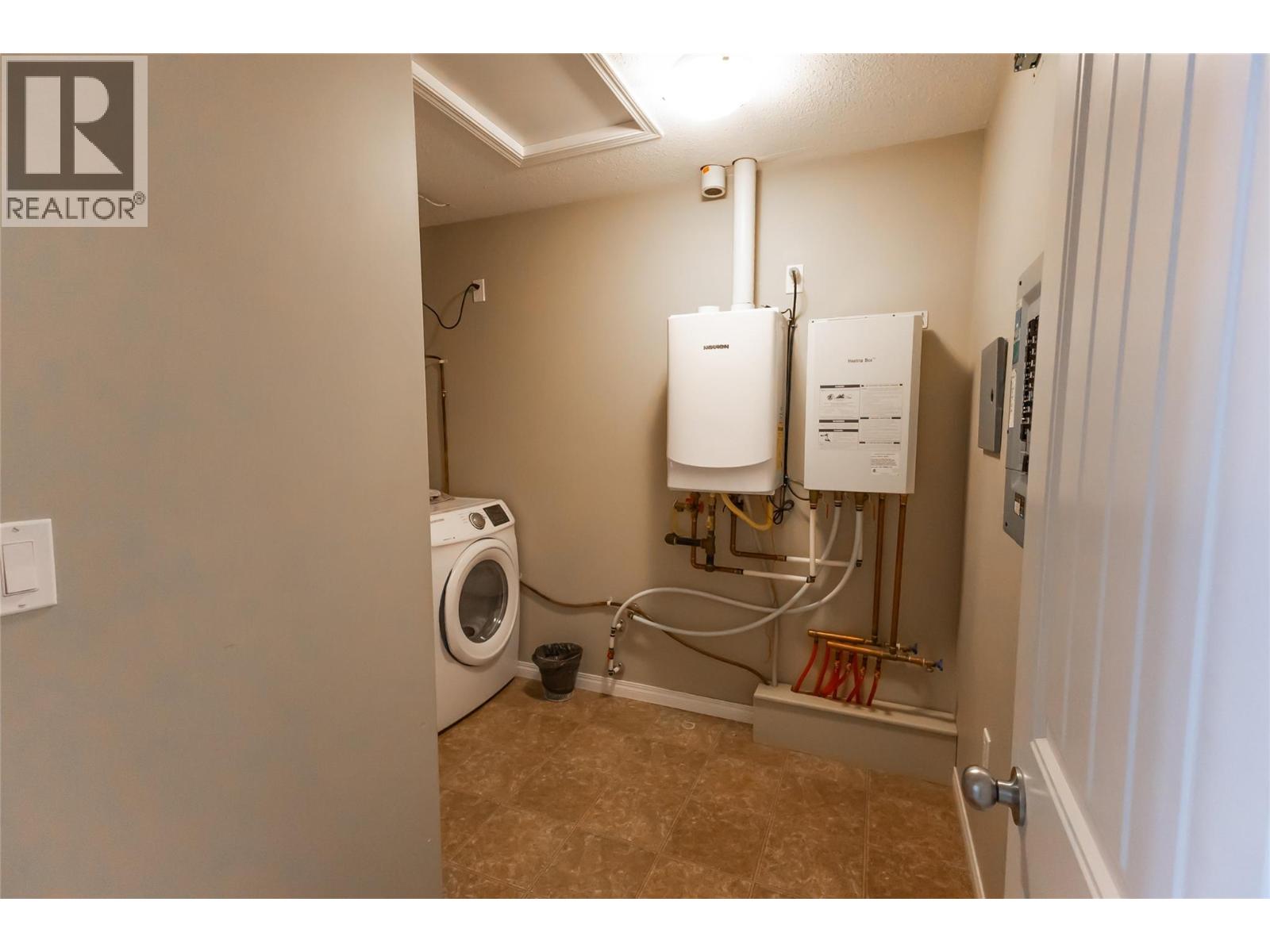 #5 805 96 Avenue - Image 16