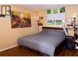 1183 Falcon Drive, Coquitlam, BC V3E2C2 Photo 7