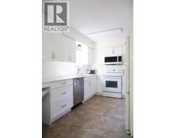 1183 Falcon Drive, Coquitlam, BC V3E2C2 Photo 10