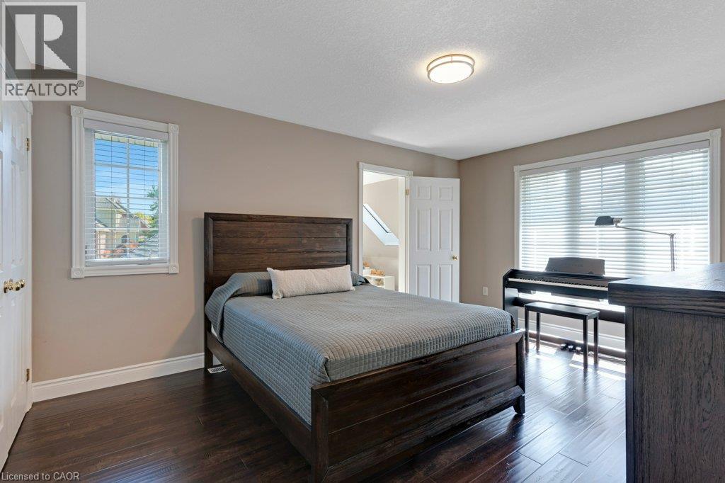 216 RED MAPLE Court - Image 23