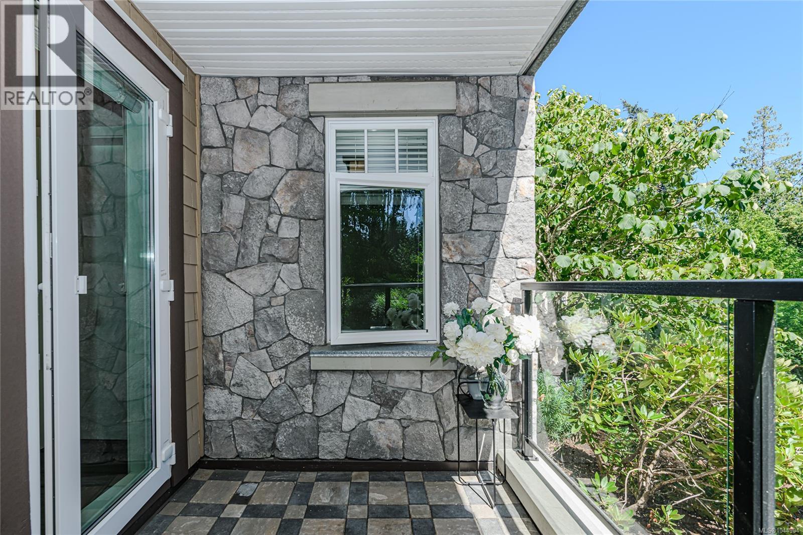 #104 1395 Bear Mountain Pkwy - 18