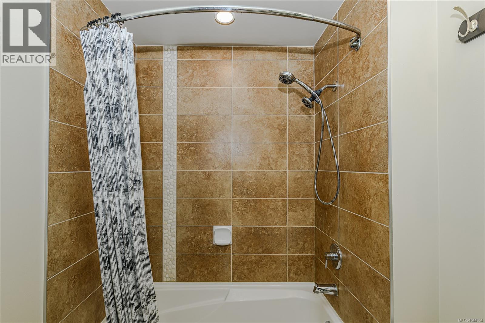 #104 1395 Bear Mountain Pkwy - Image 26
