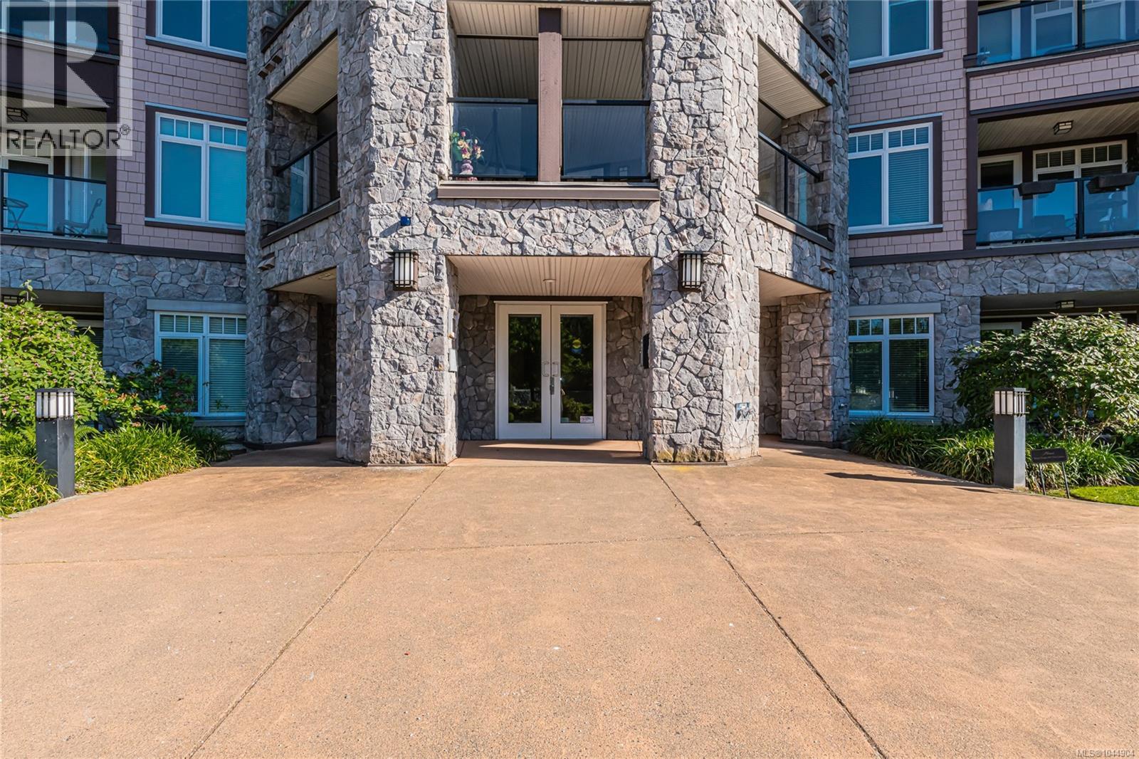 #104 1395 Bear Mountain Pkwy - 3