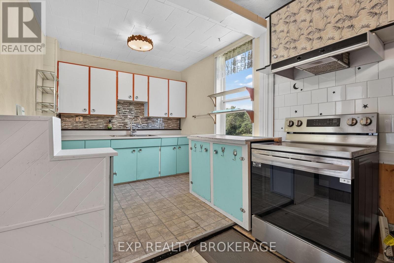 33 BRANCH STREET - Image 13