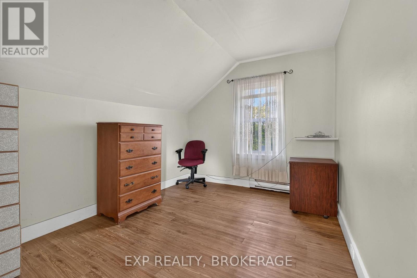 33 BRANCH STREET - 25