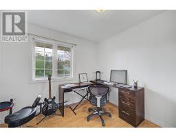 24 Peter's Place thumbnail 14