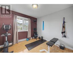 24 Peter's Place thumbnail 16