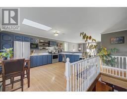 24 Peter's Place thumbnail 19