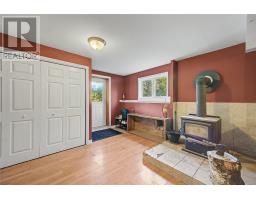 24 Peter's Place thumbnail 23