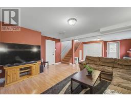 24 Peter's Place thumbnail 26