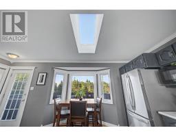 24 Peter's Place thumbnail 7