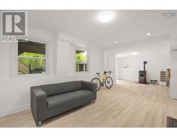 88 Lochmoor Lane, Dartmouth, NS B2W6C8 Photo 29