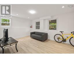 88 Lochmoor Lane, Dartmouth, NS B2W6C8 Photo 28