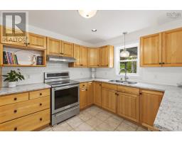 4pc Ensuite bath - 88 Lochmoor Lane, Dartmouth, NS B2W6C8 Photo 7
