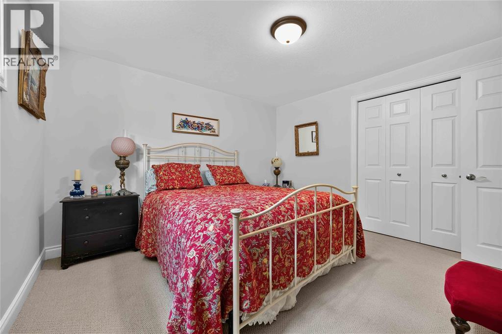 821 Carriage WAY - Image 29