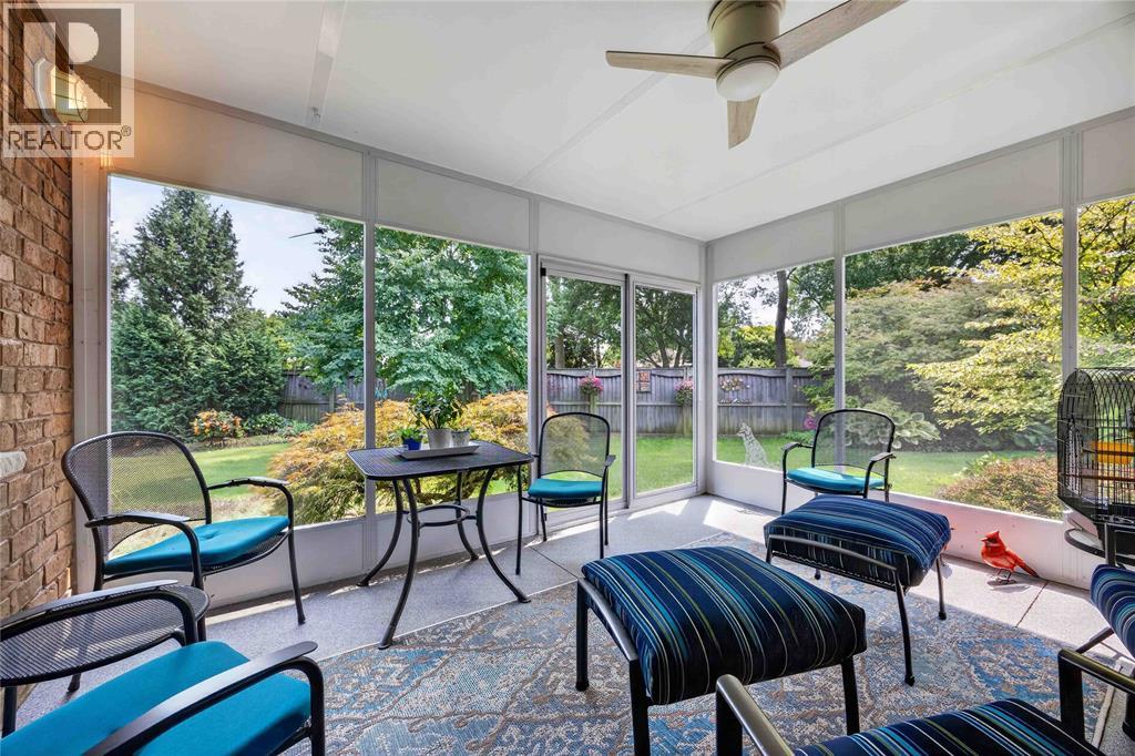 821 Carriage WAY - Image 35