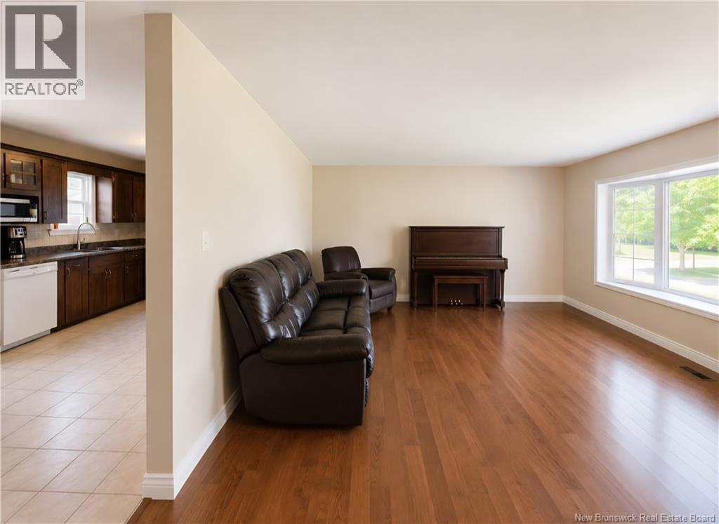 11 Pembroke Crescent - 8