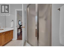 33 Mallory Street, Clarington, ON L1E2B4 Photo 18