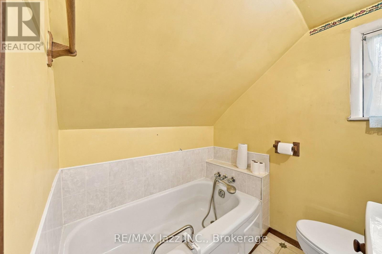 119 WEST STREET W - Image 13