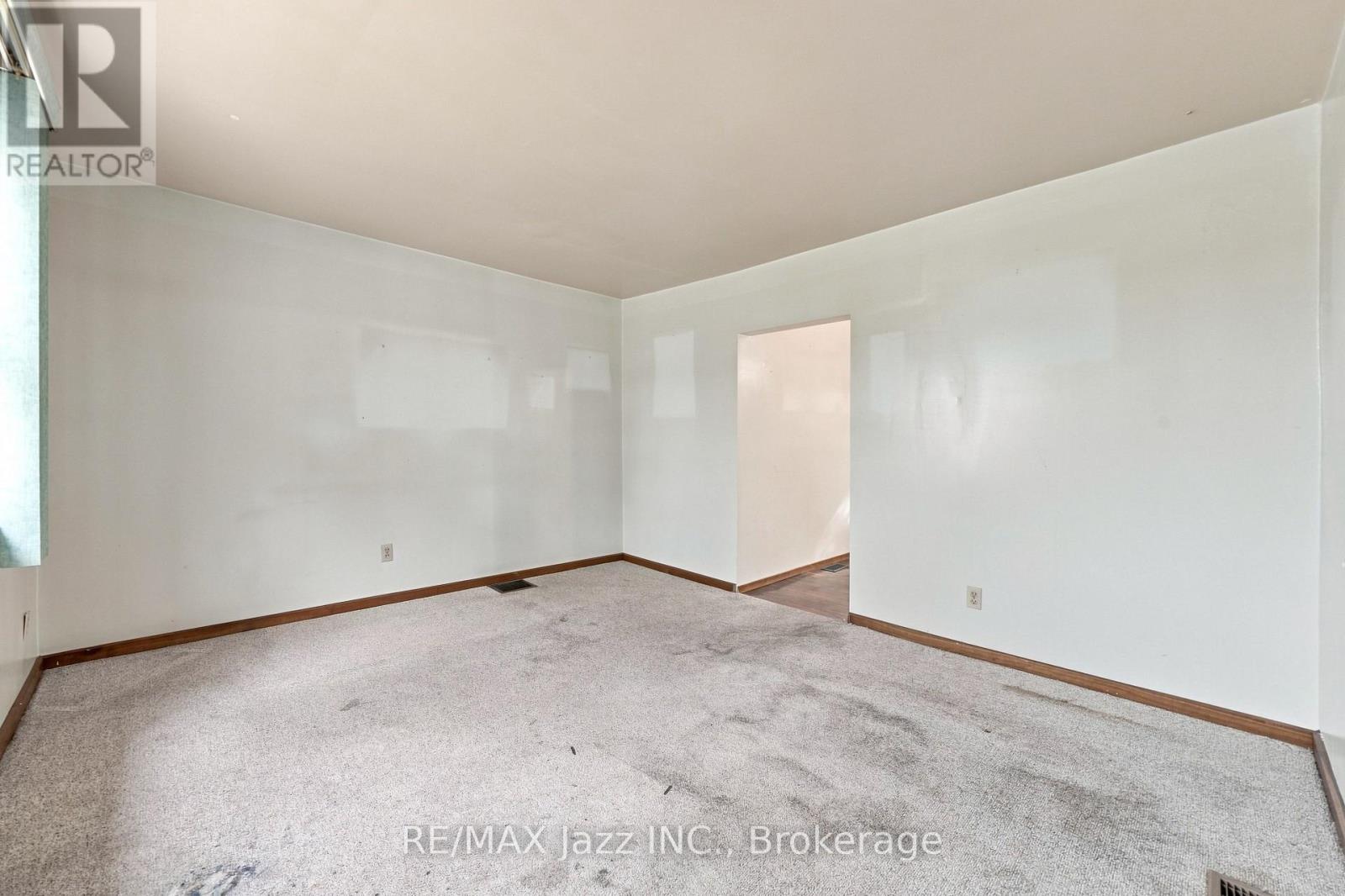119 WEST STREET W - 4