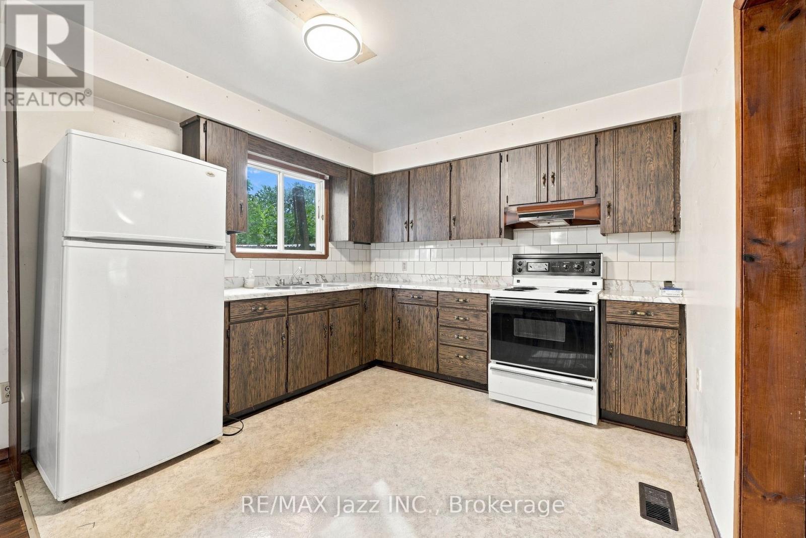 119 WEST STREET W - Image 9