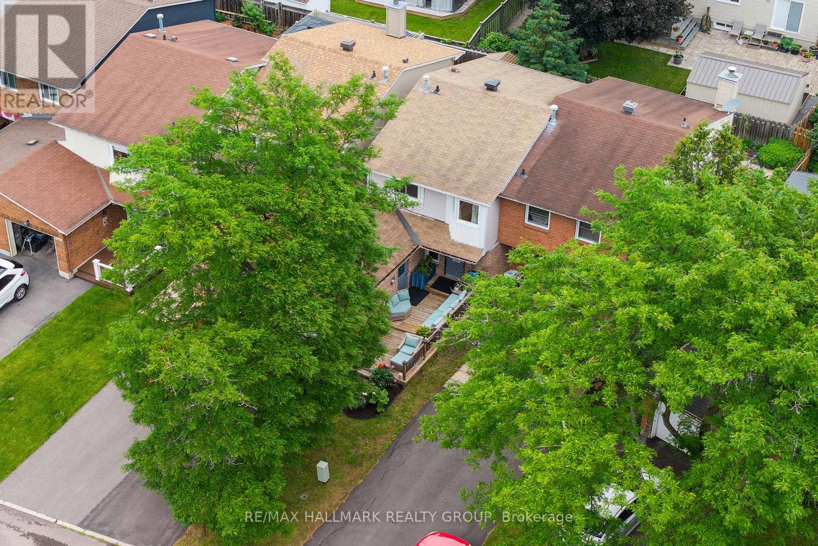 3 Bed, 2 Bath House for Sale in Ottawa – 1446 DEAVY WAY, Ottawa – MLS# X13665330 - Image 9