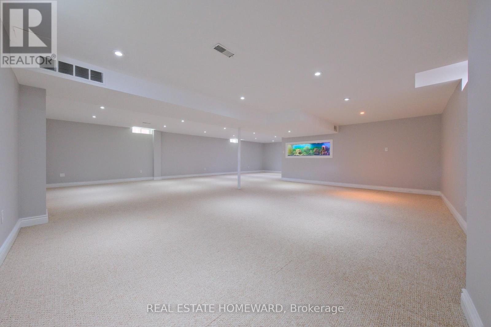 1283 VINCENT CRESCENT - 37