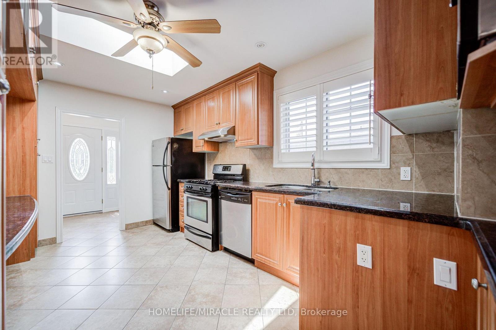 3367 THE CREDIT WOODLANDS ROAD - 13