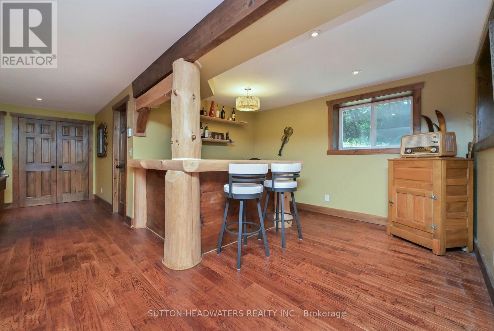 115 INGLIS DRIVE - 23