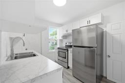 34 Inkster Boulevard, Winnipeg, MB R2W0J2 Photo 10