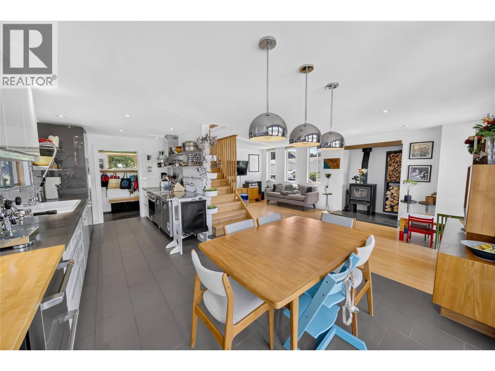 1502 2nd Avenue - 15