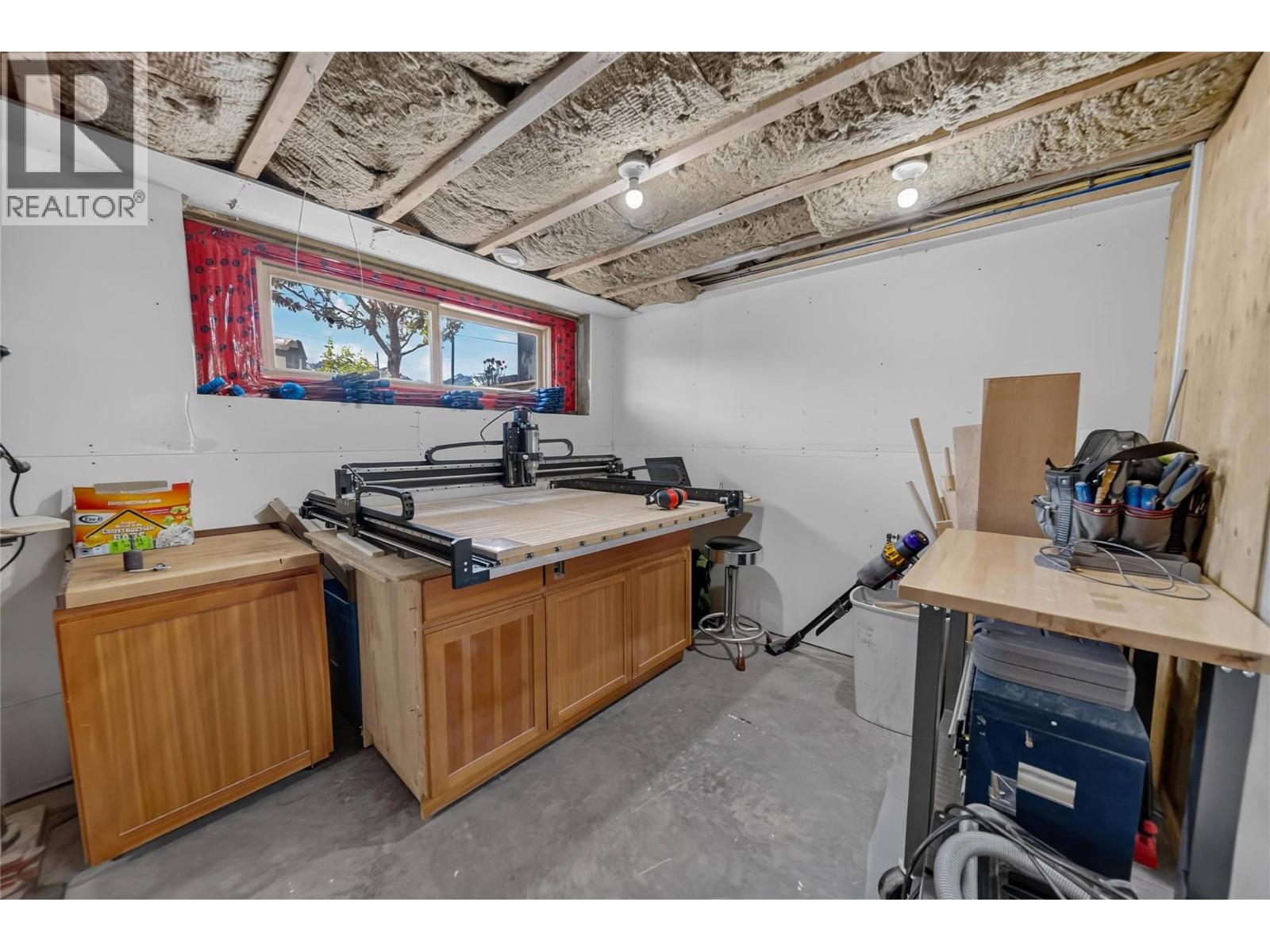 1502 2nd Avenue - Image 58