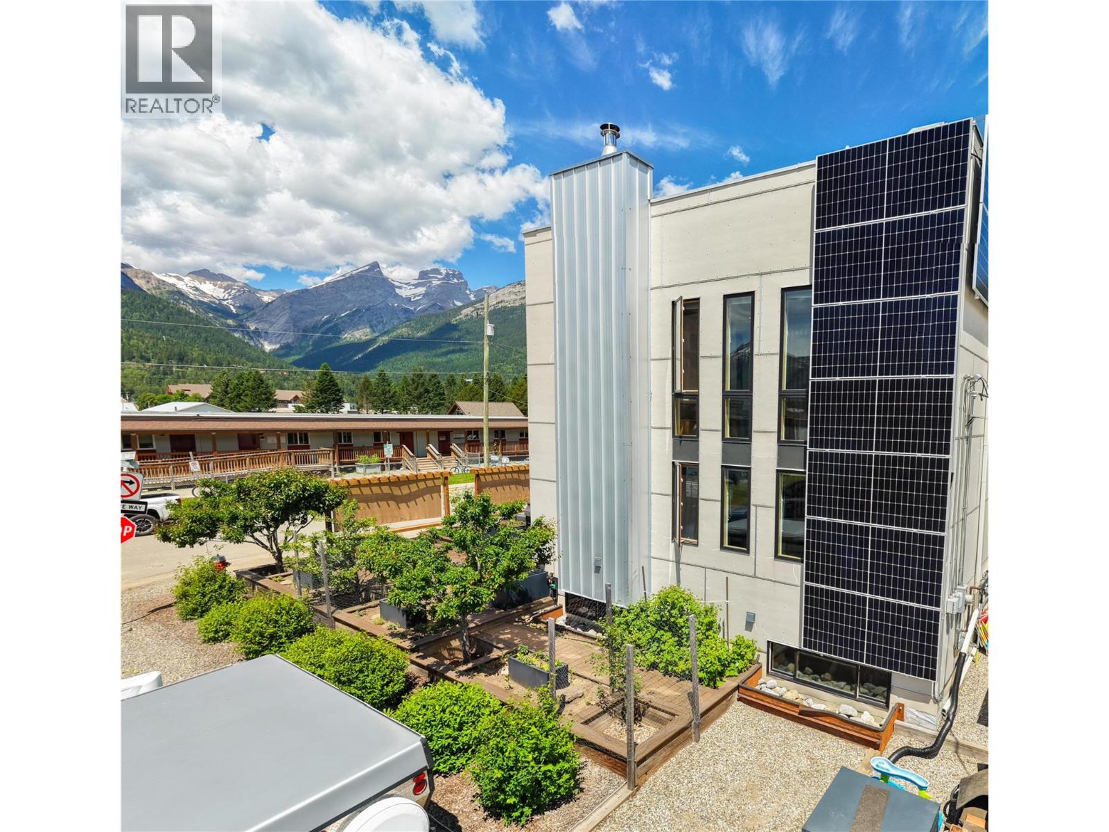 1502 2nd Avenue - 69