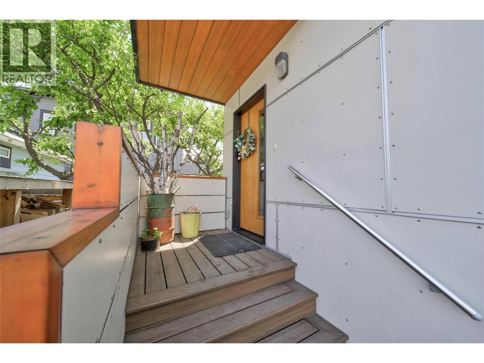 1502 2nd Avenue - Image 4