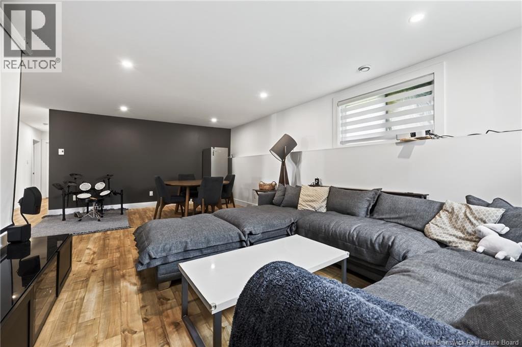 39 Donat Crescent - Image 32