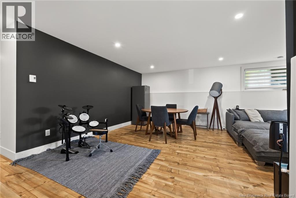 39 Donat Crescent - 33