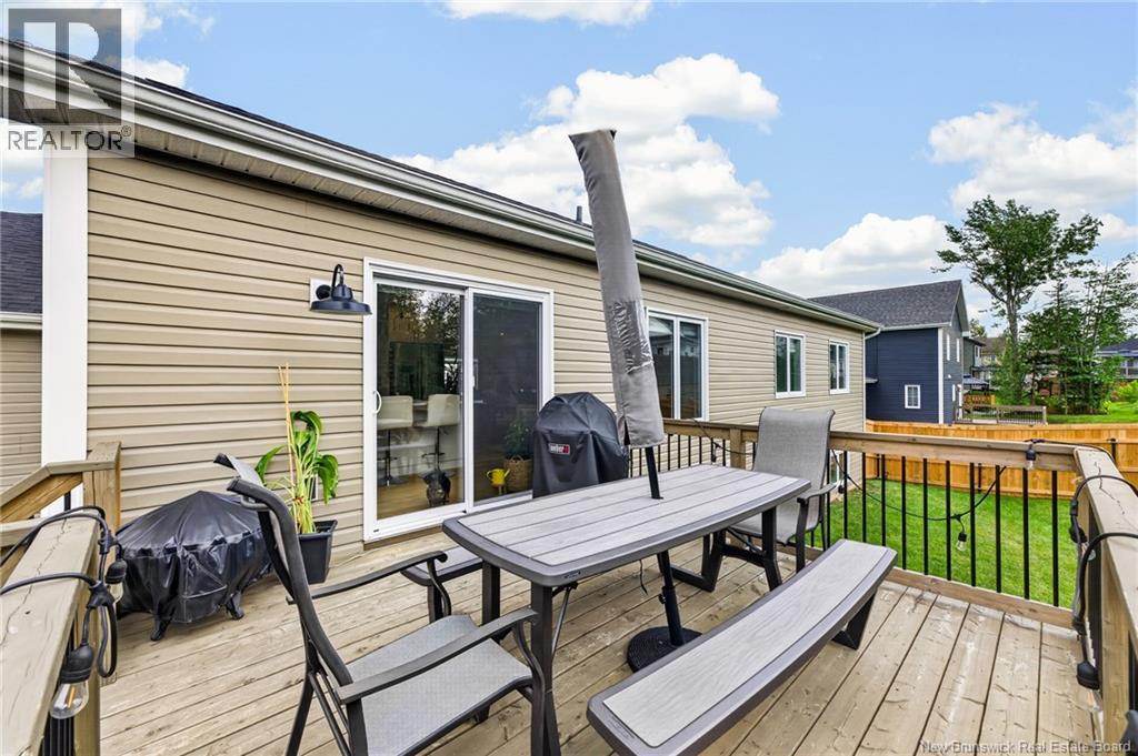 39 Donat Crescent - 44