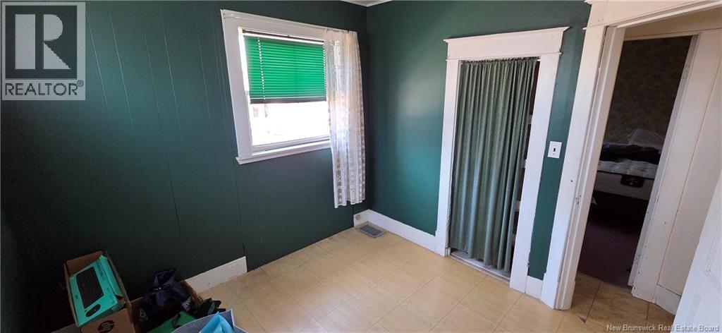 5 Maple Street - Image 22