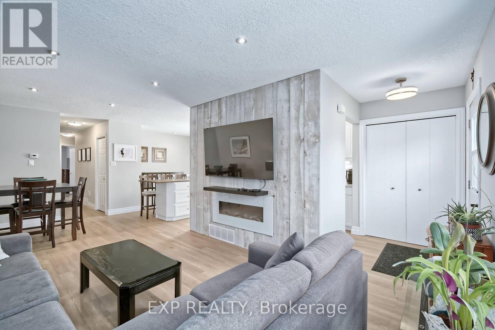 321 SIMPSON CRESCENT - Image 10