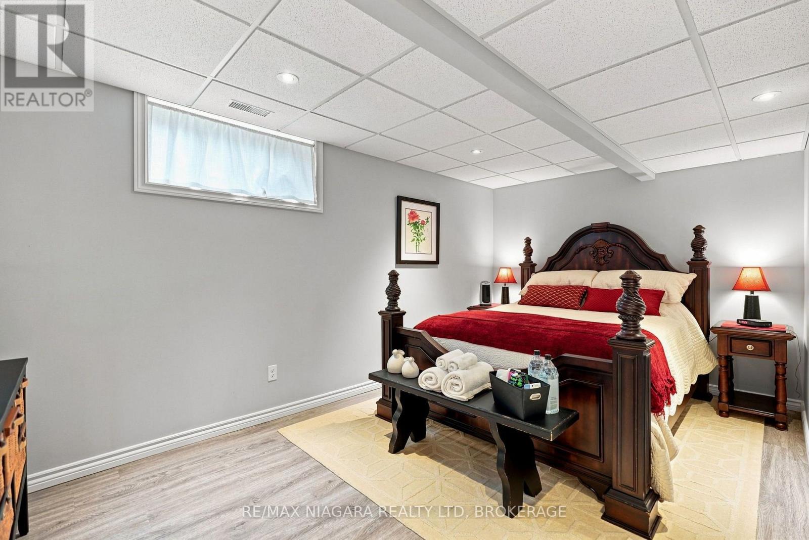 5477 ATTEMA CRESCENT - 31