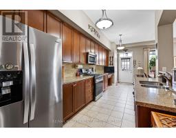 Kitchen - 96 Garrison Village Drive, Niagara On The Lake, ON L0S1J0 Photo 6