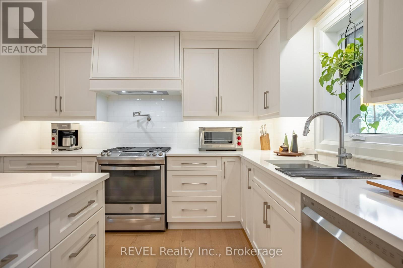 74 MONTGOMERY ROAD - Image 11