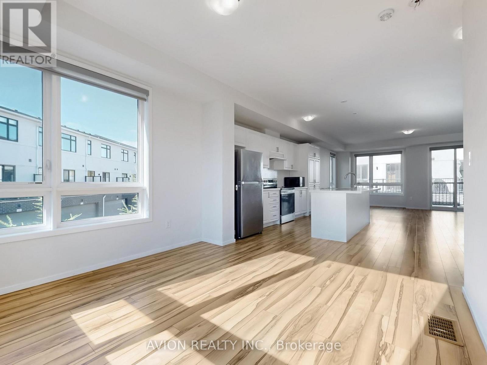 35 THOMAS ARMSTRONG LANE - 13