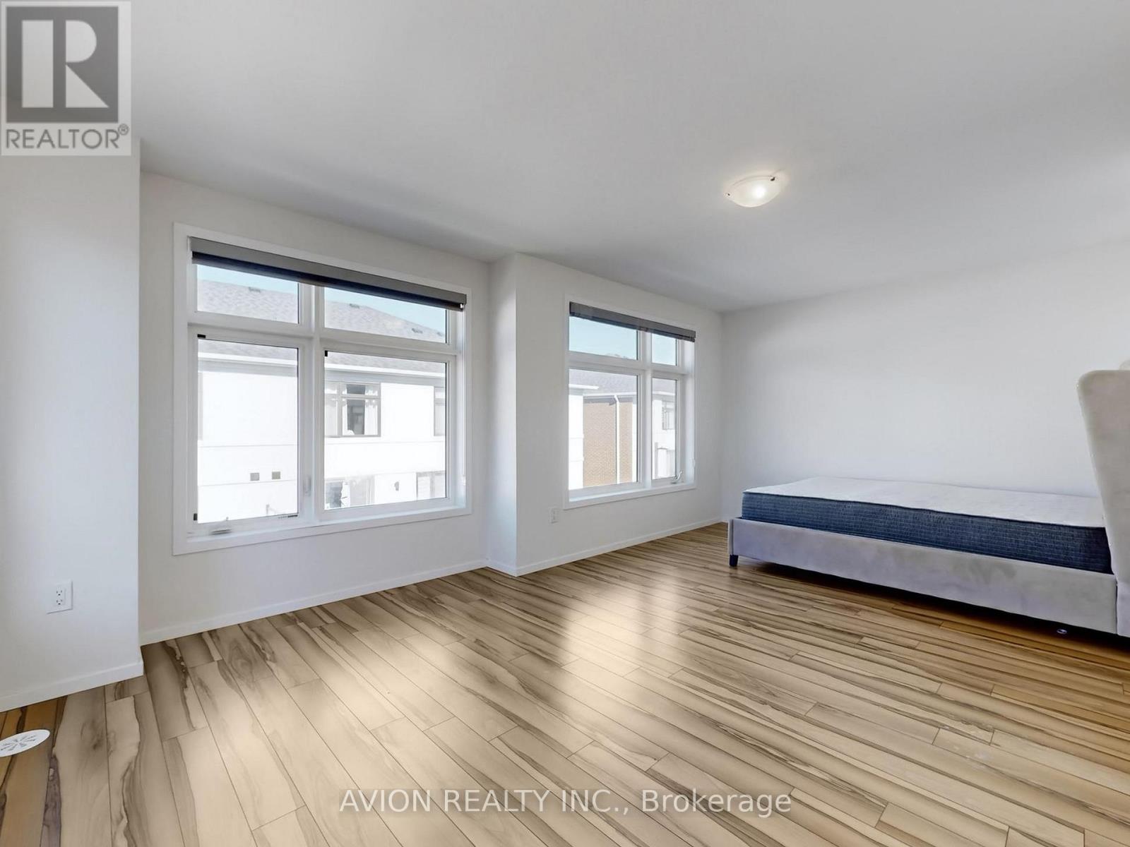 35 THOMAS ARMSTRONG LANE - 20