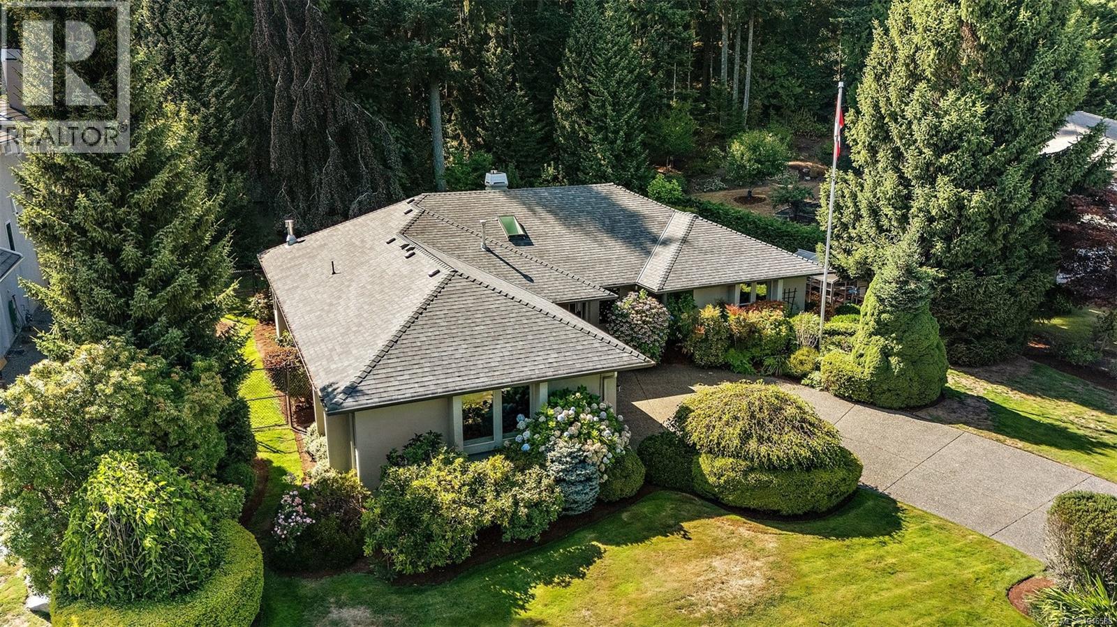 8832 Carmanah Terr - Image 35