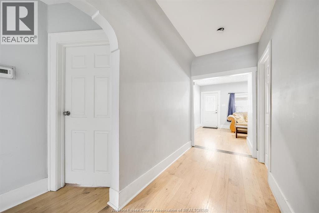 1408 DOUGALL AVENUE - 14