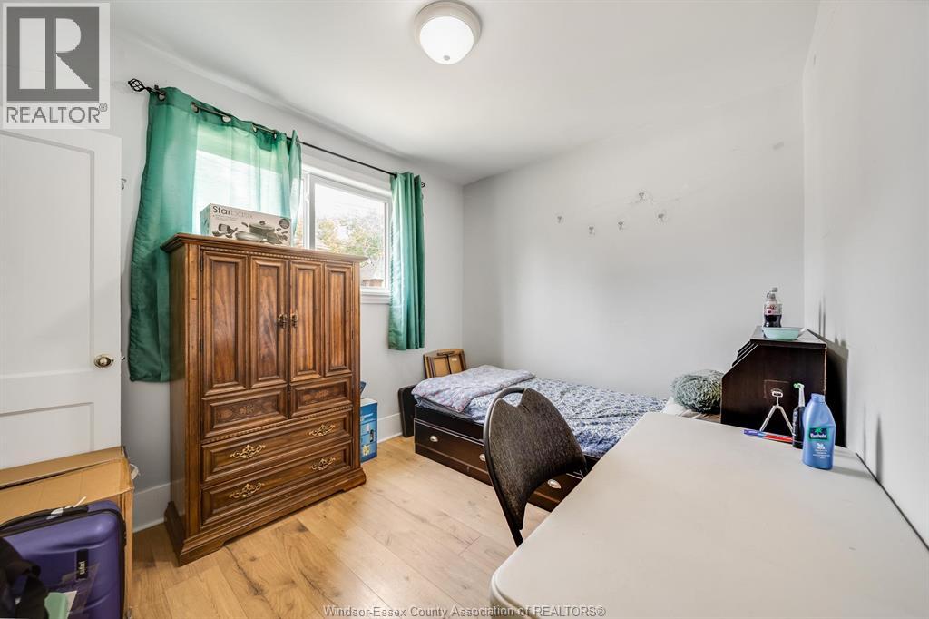 1408 DOUGALL AVENUE - 19