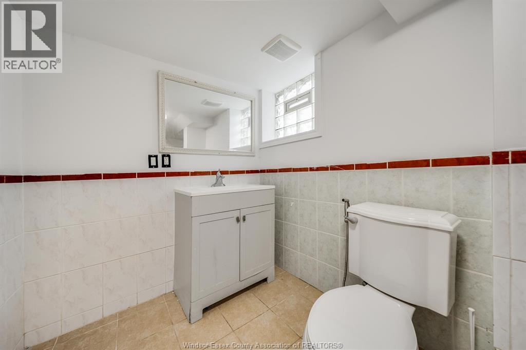 1408 DOUGALL AVENUE - 29