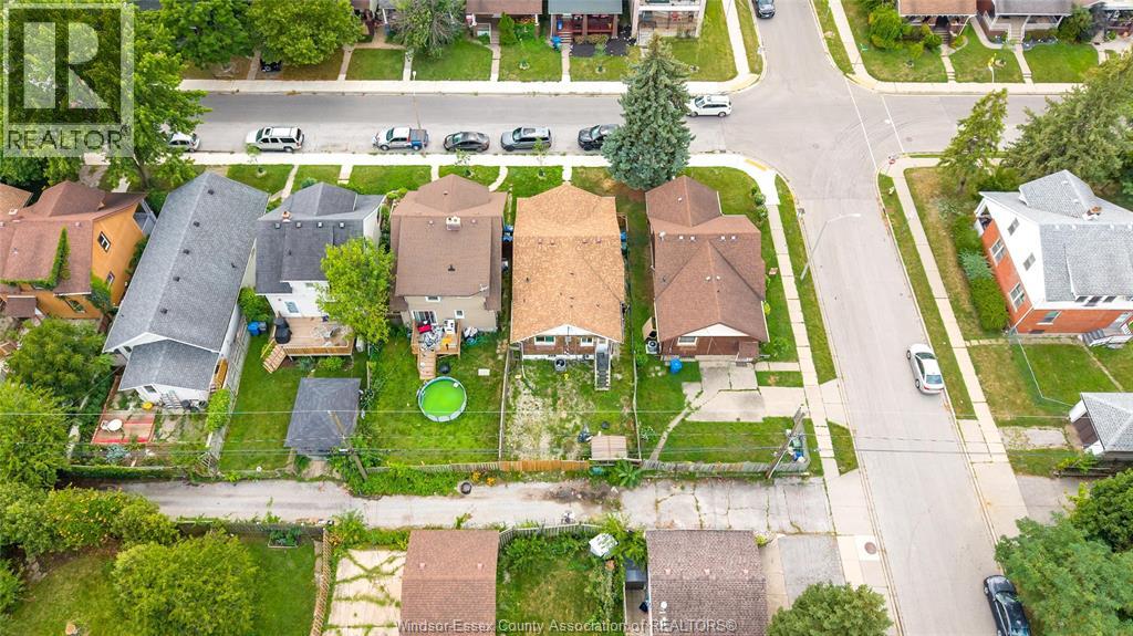 1408 DOUGALL AVENUE - 47