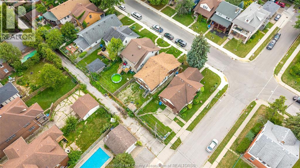 1408 DOUGALL AVENUE - 48